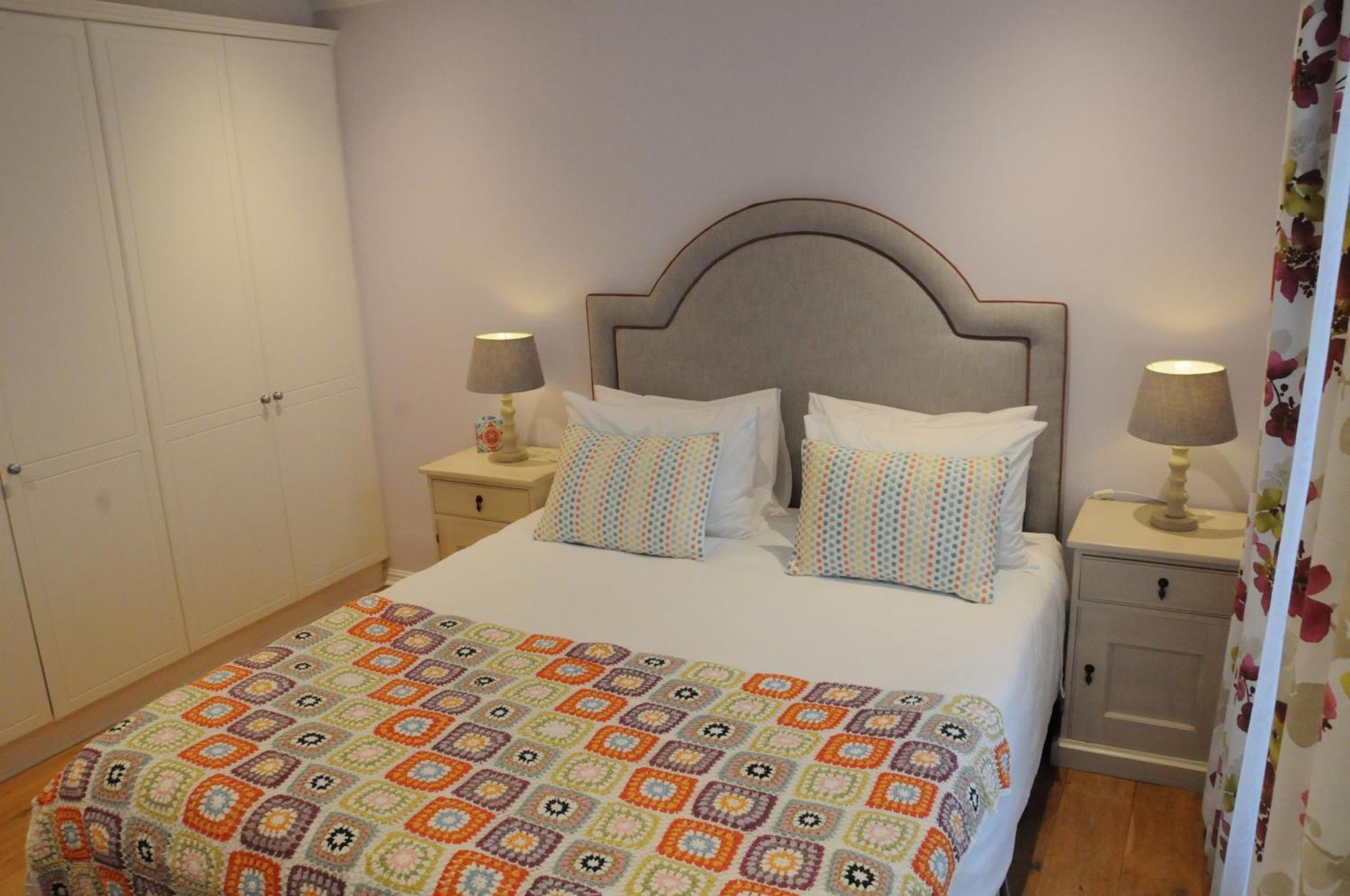 Le Petit Poucet Hotel เคปทาวน์ ภายนอก รูปภาพ